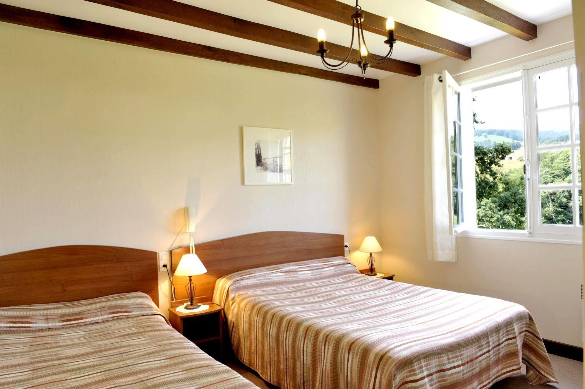 LOGIS Hôtel St Sylvestre Aldudes Eksteriør bilde